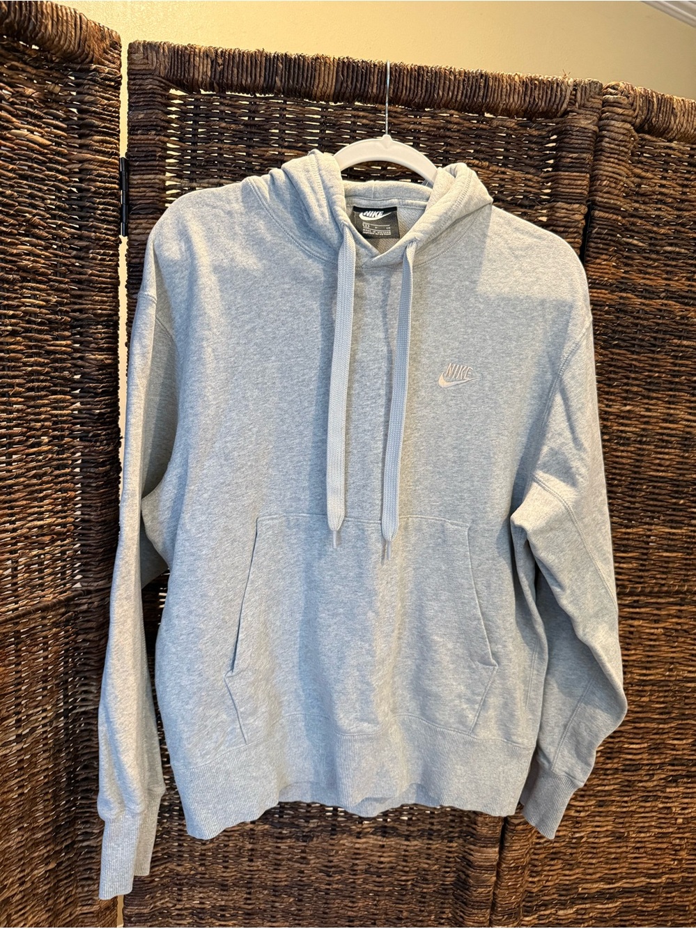 Nike Men's Heather Gray Pullover Hoodie